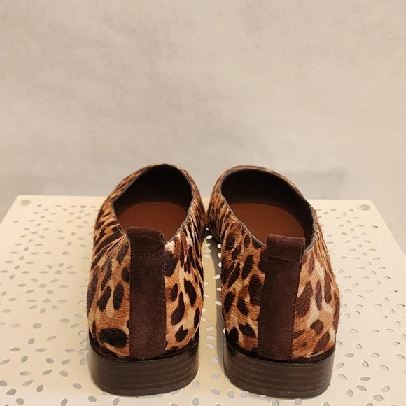 Essex Lane Elyn Leopard Print Ballet Flats 7.5M - Picture 2 of 9